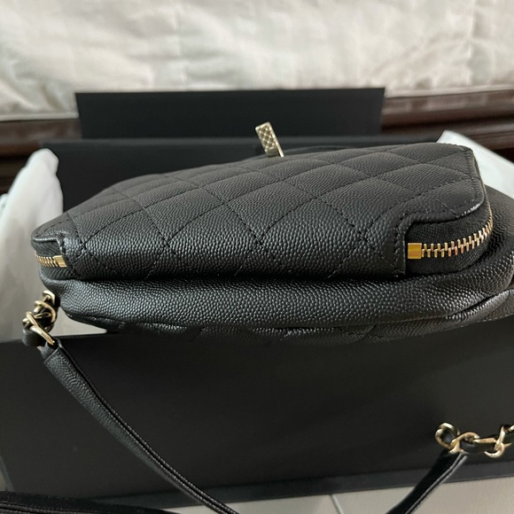 *SOLD***Chanel business affinity belt bag - Picture 3 of 3